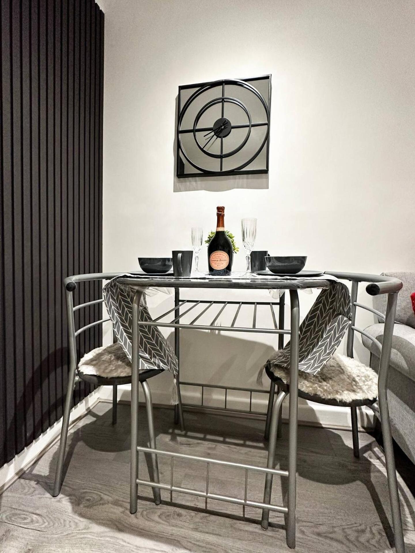 Boutique Backyard Bungalow - Brimsdown 엔필드 외부 사진